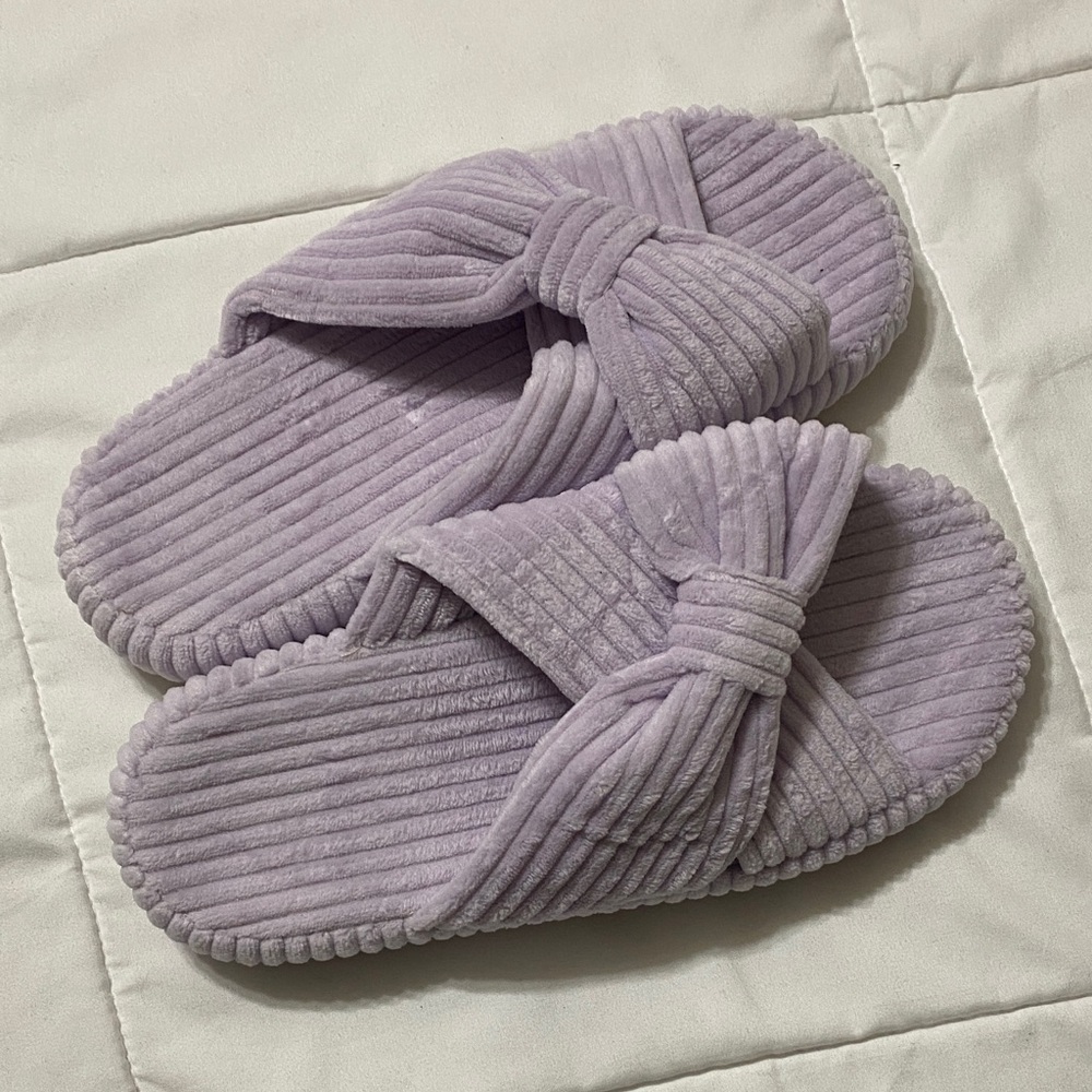 Cozy Lavender Women's Slippers